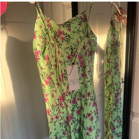 Zara Silky Mint and Purple Floral Dress Size M NEW WITH TAG! - Picture 4 of 7